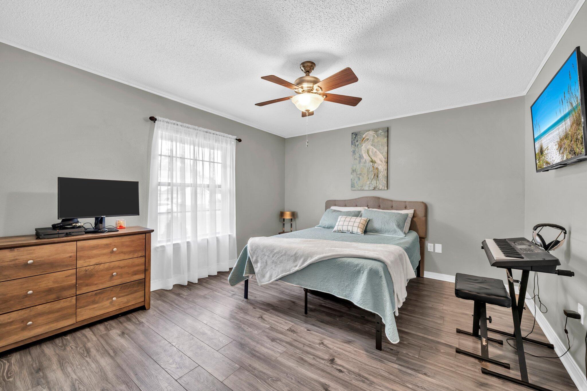 CREEKSIDE 4 - Residential