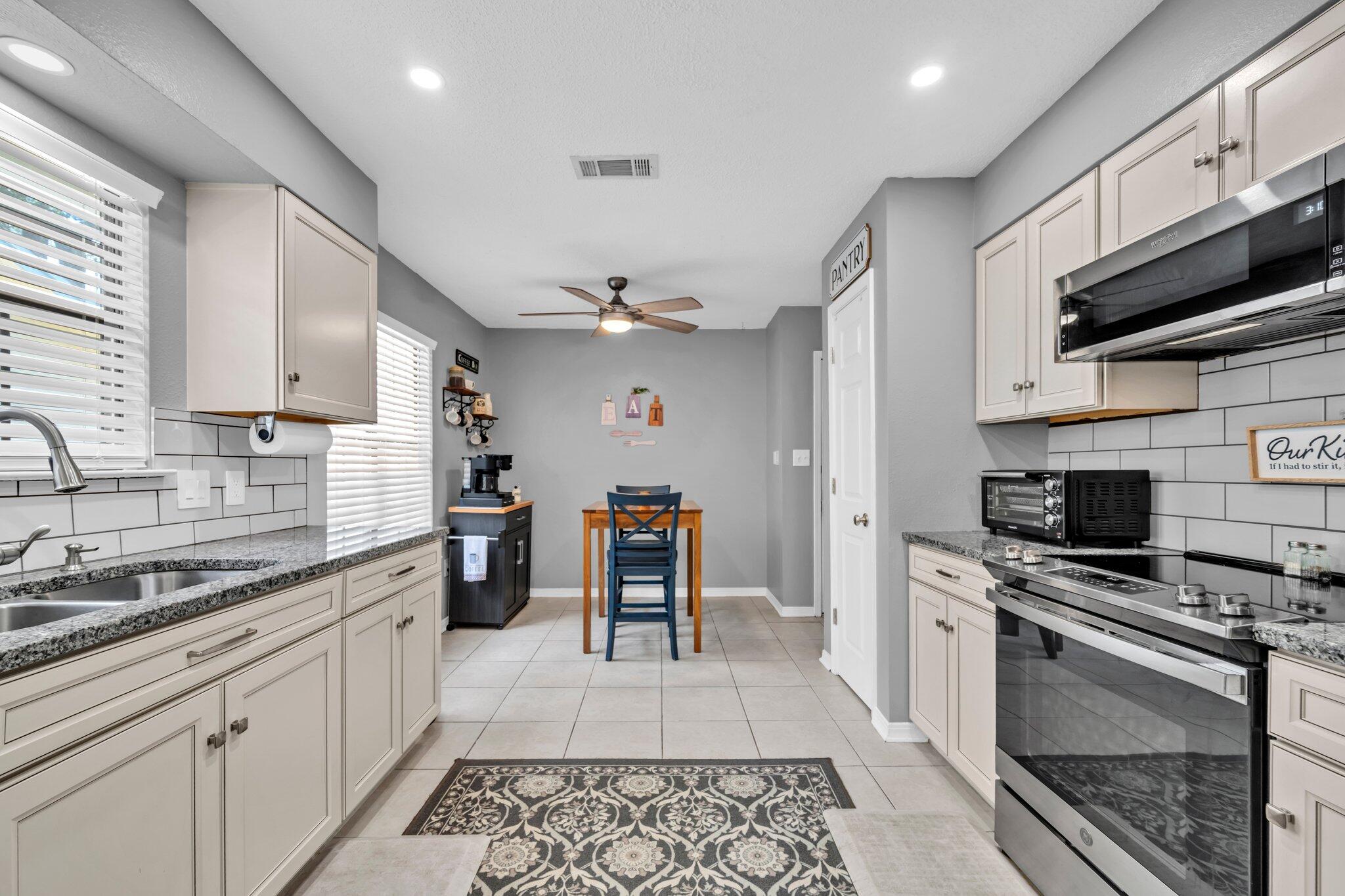 CREEKSIDE 4 - Residential