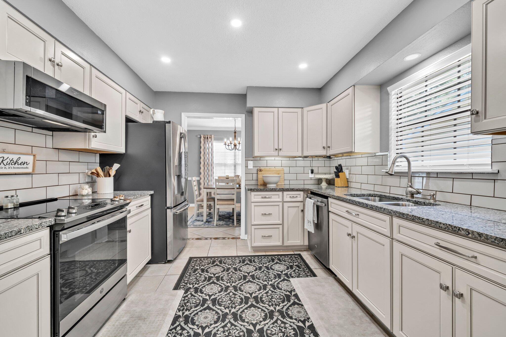 CREEKSIDE 4 - Residential