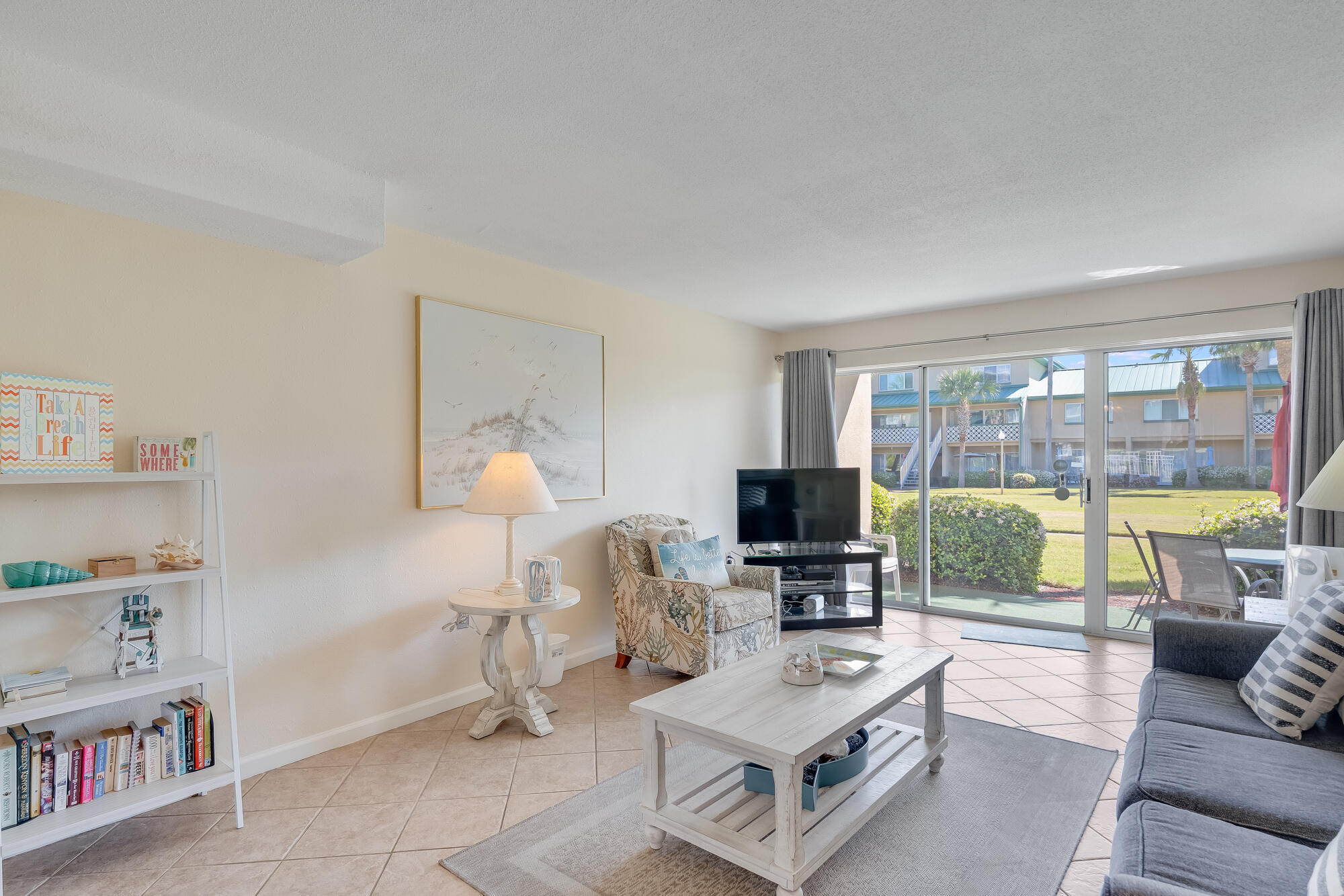SEASPRAY CONDO - Residential