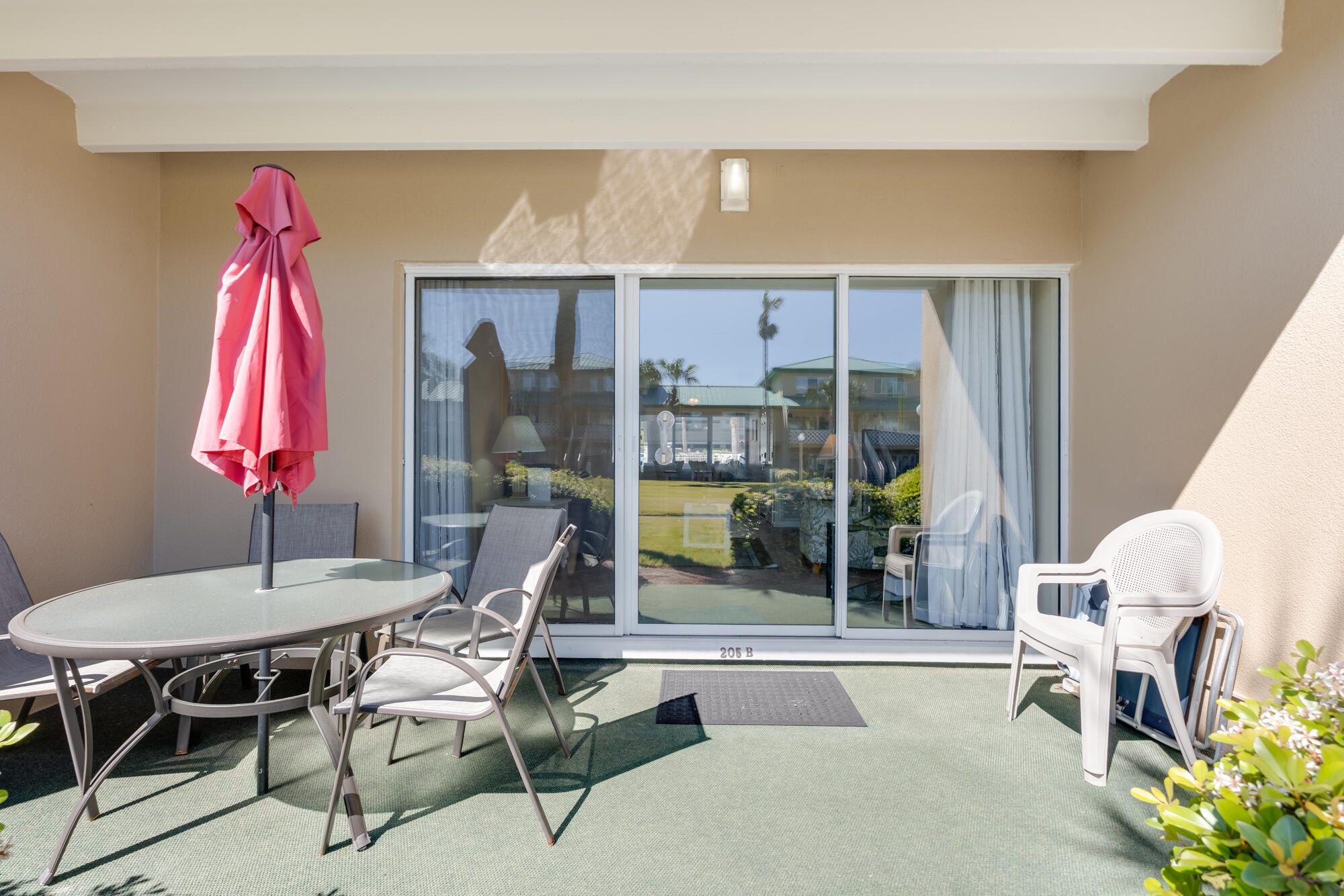 SEASPRAY CONDO - Residential