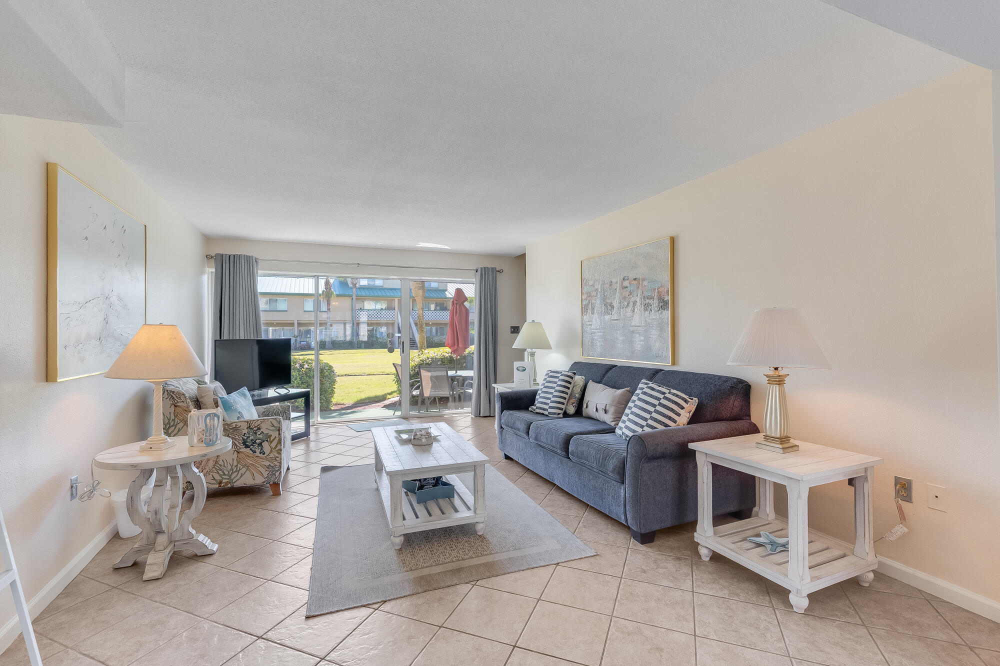 SEASPRAY CONDO - Residential