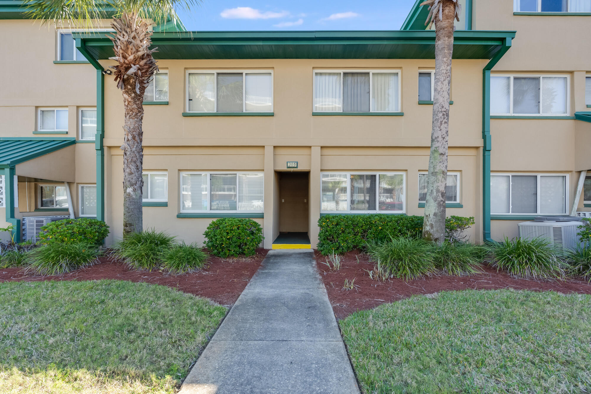SEASPRAY CONDO - Residential