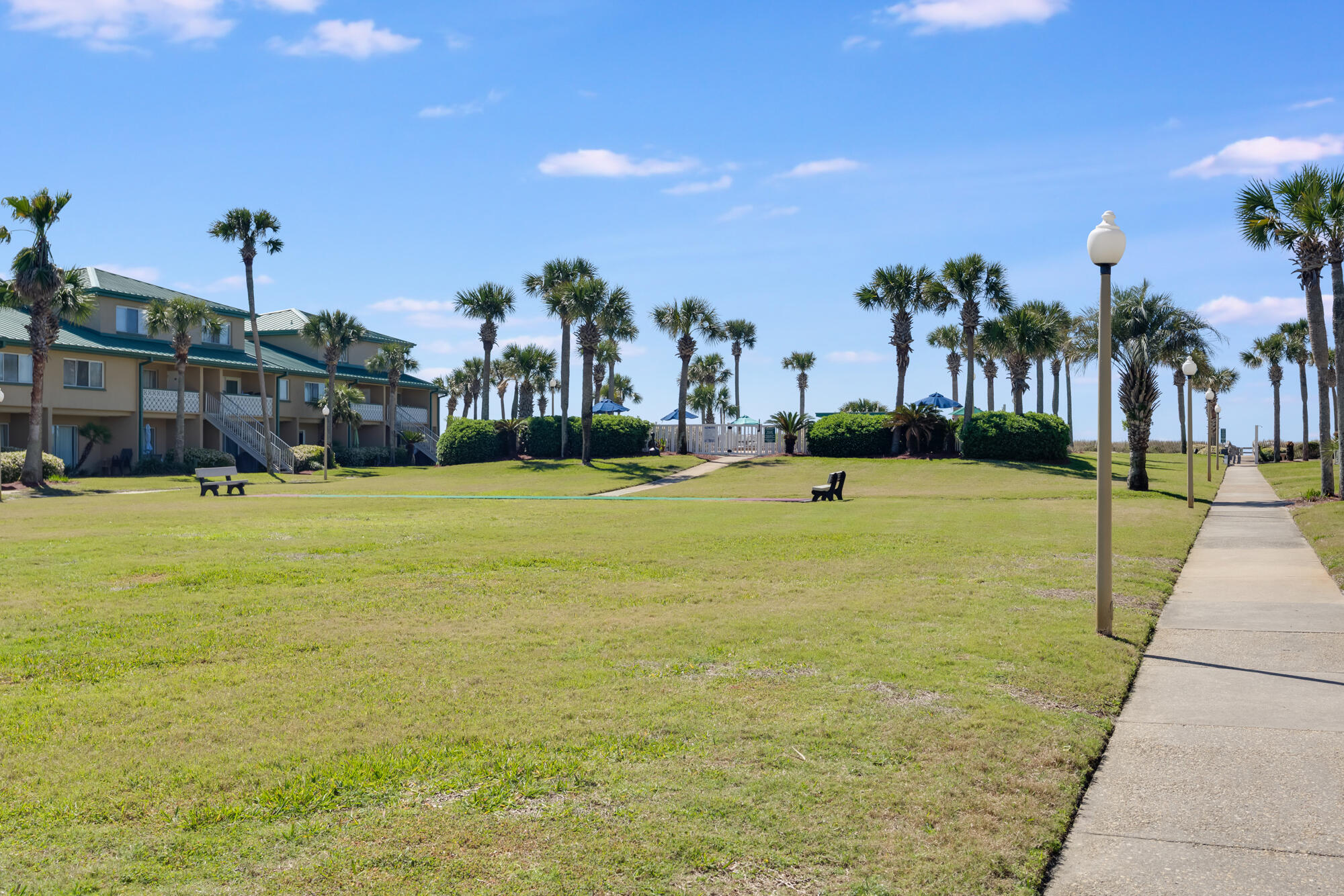 SEASPRAY CONDO - Residential