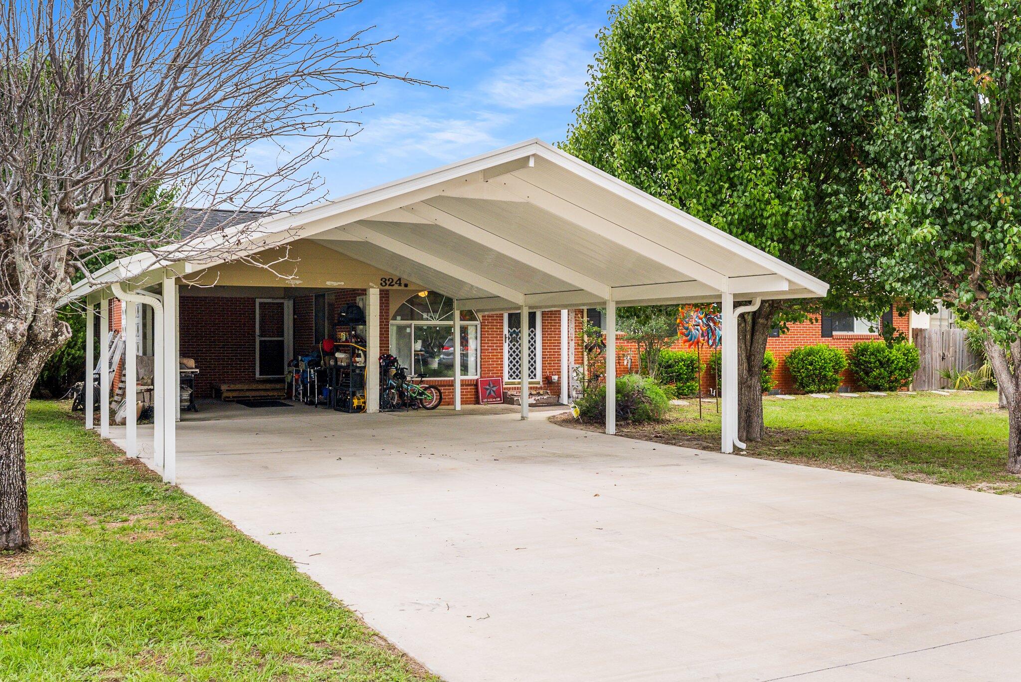 NO RECORDED SUBDIVISION - Residential