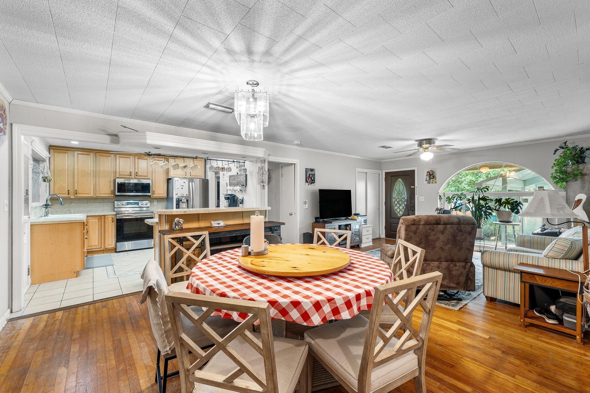 NO RECORDED SUBDIVISION - Residential
