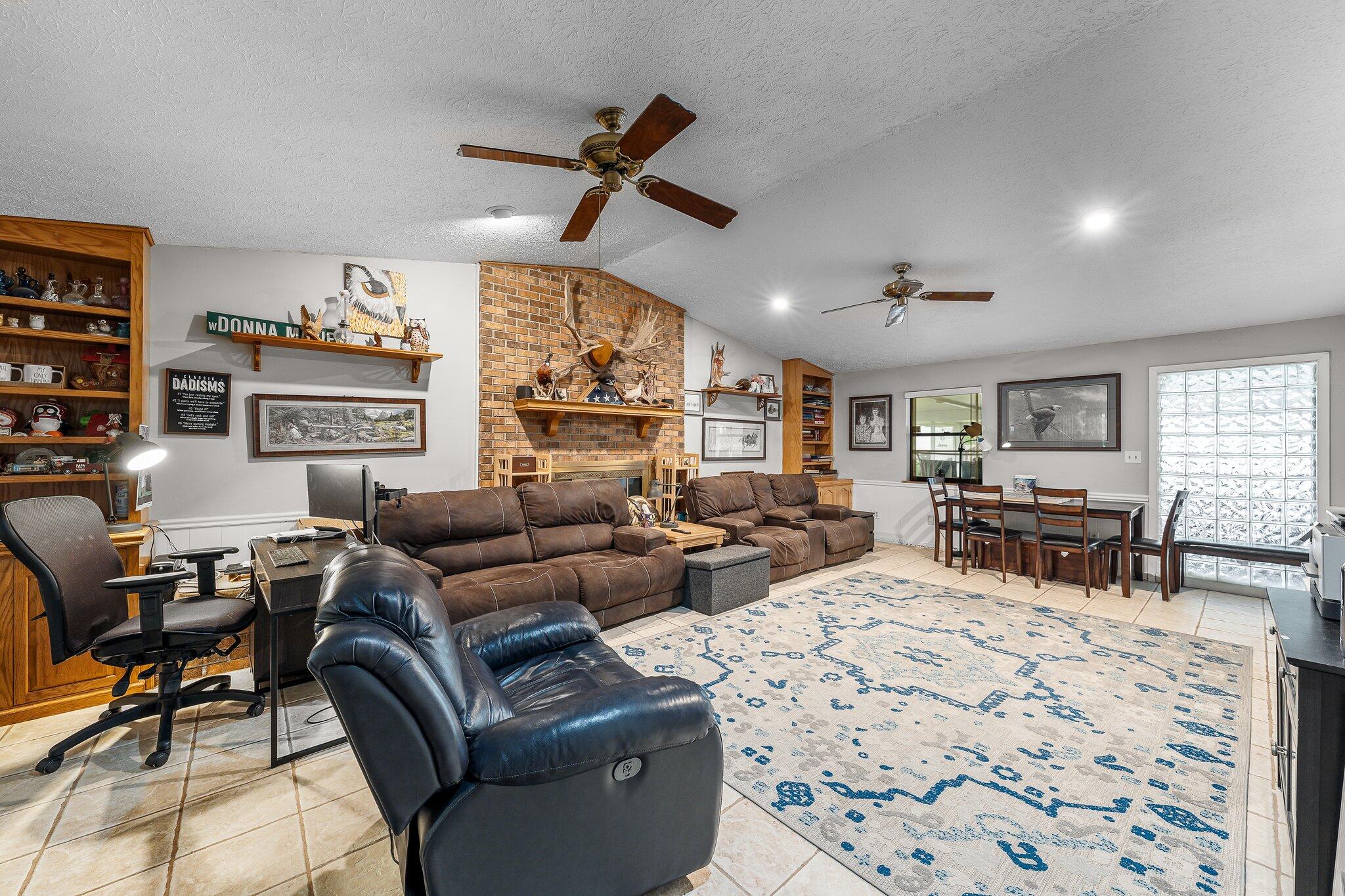 NO RECORDED SUBDIVISION - Residential
