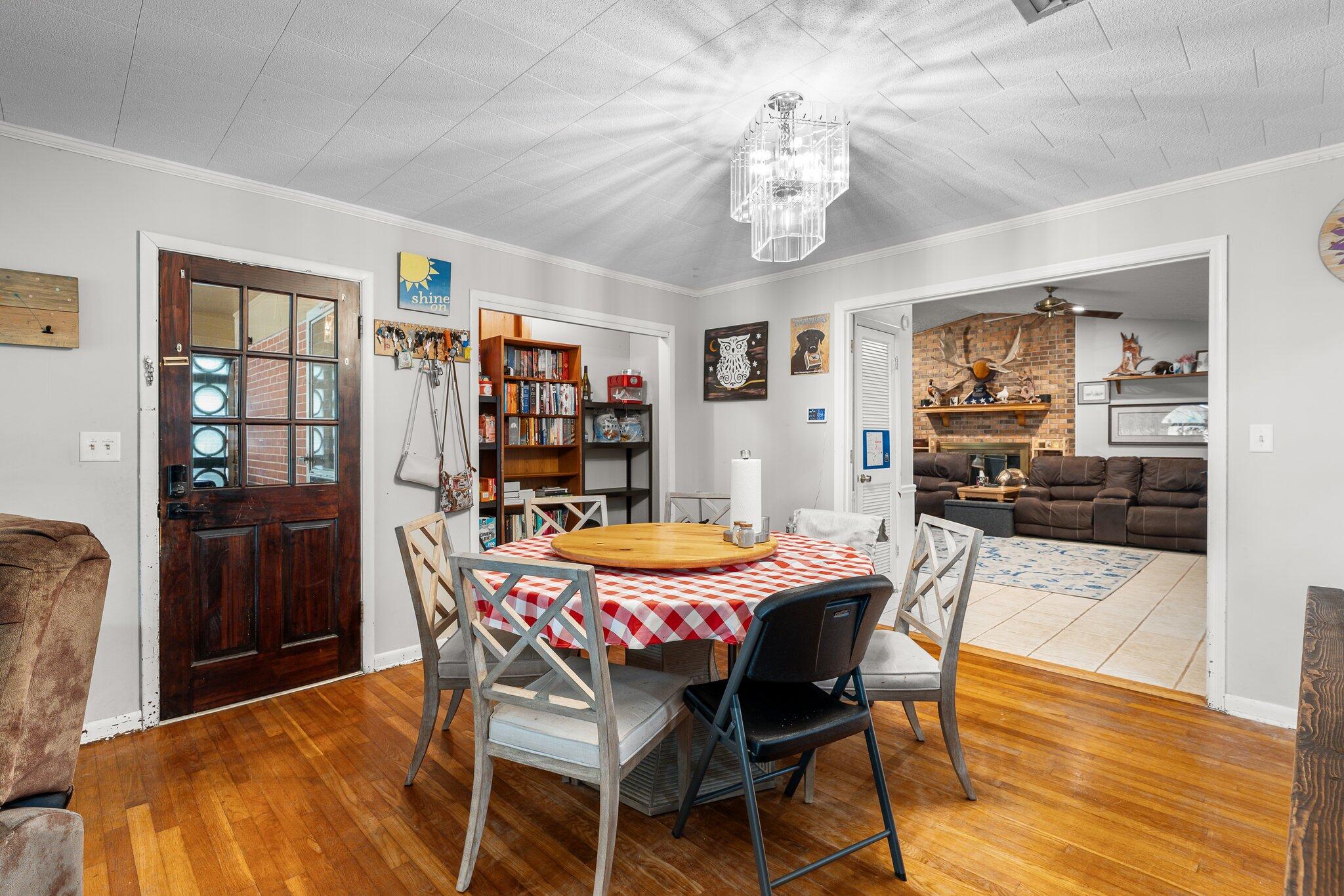 NO RECORDED SUBDIVISION - Residential