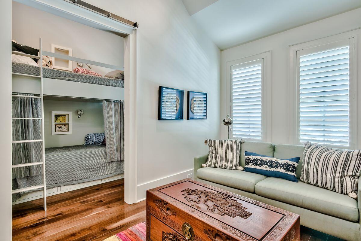 DRAPER LAKE COASTAL VILLAGE - Residential