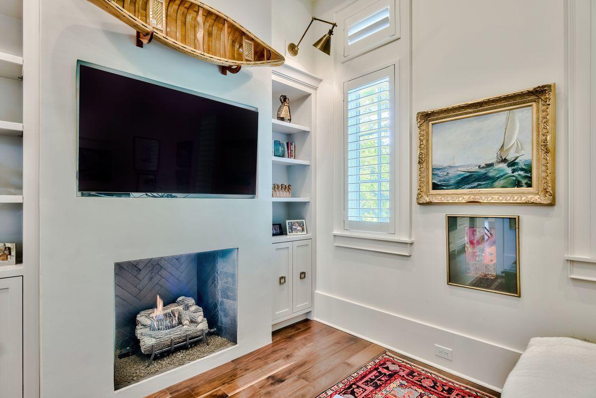 DRAPER LAKE COASTAL VILLAGE - Residential