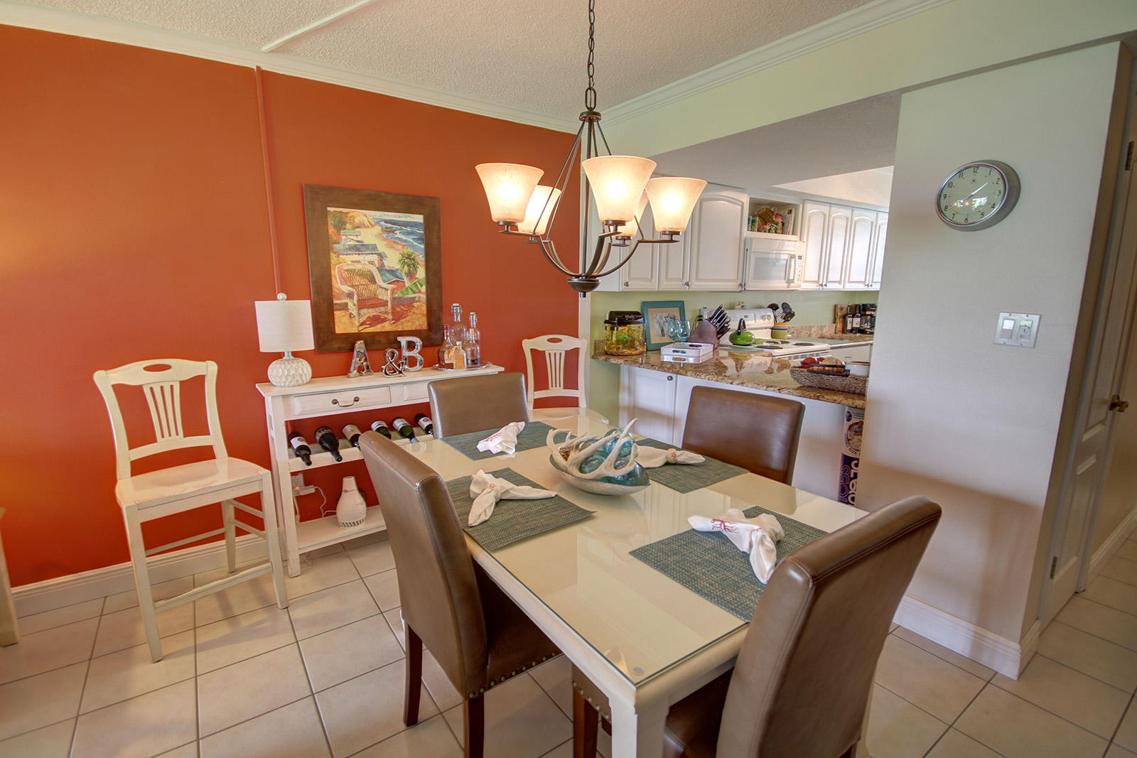 EL MATADOR CONDO - Residential