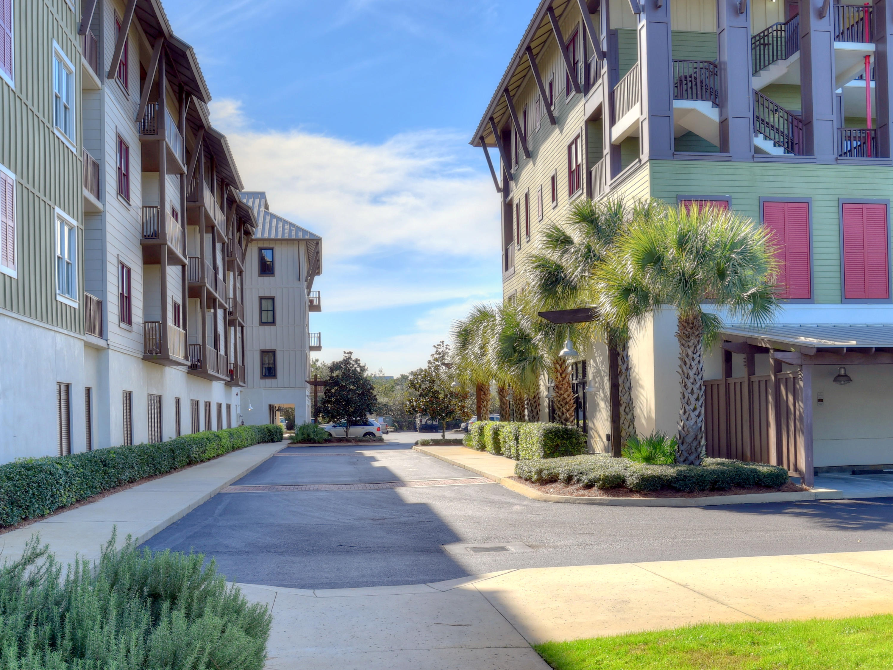 LAKESIDE AT BLUE MOUNTAIN BEACH - Residential