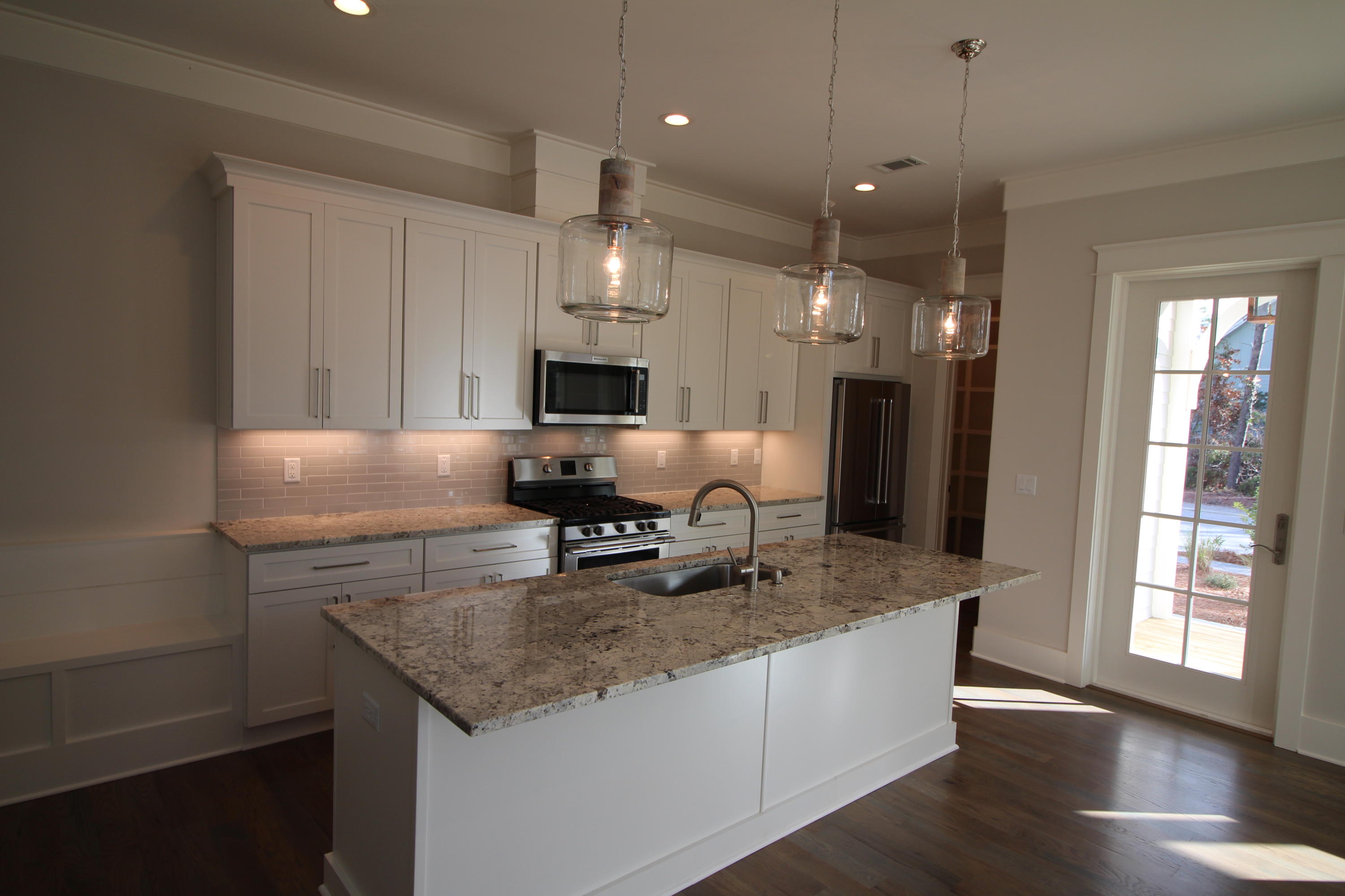LAKESIDE AT BLUE MOUNTAIN BEACH - Residential
