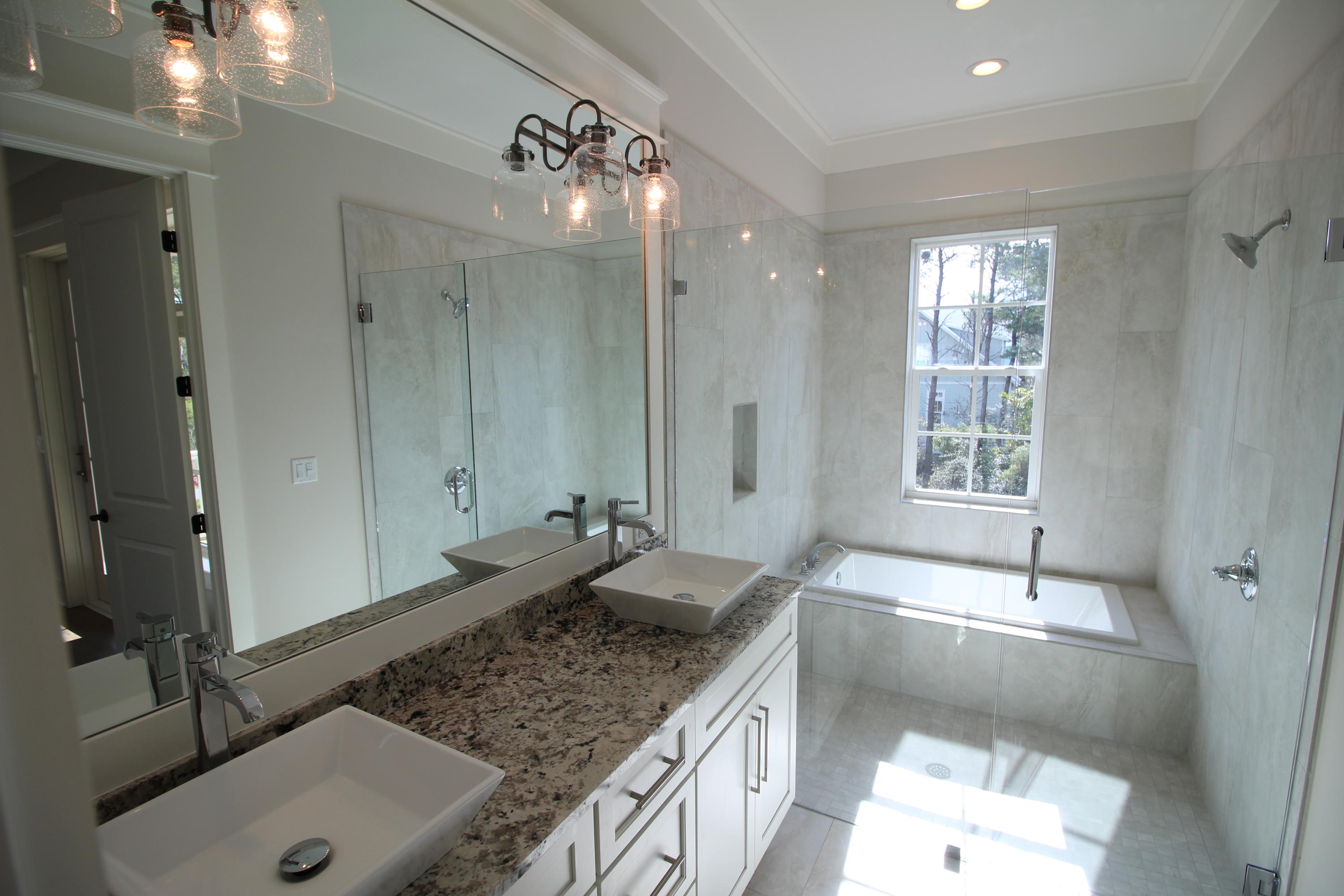 LAKESIDE AT BLUE MOUNTAIN BEACH - Residential