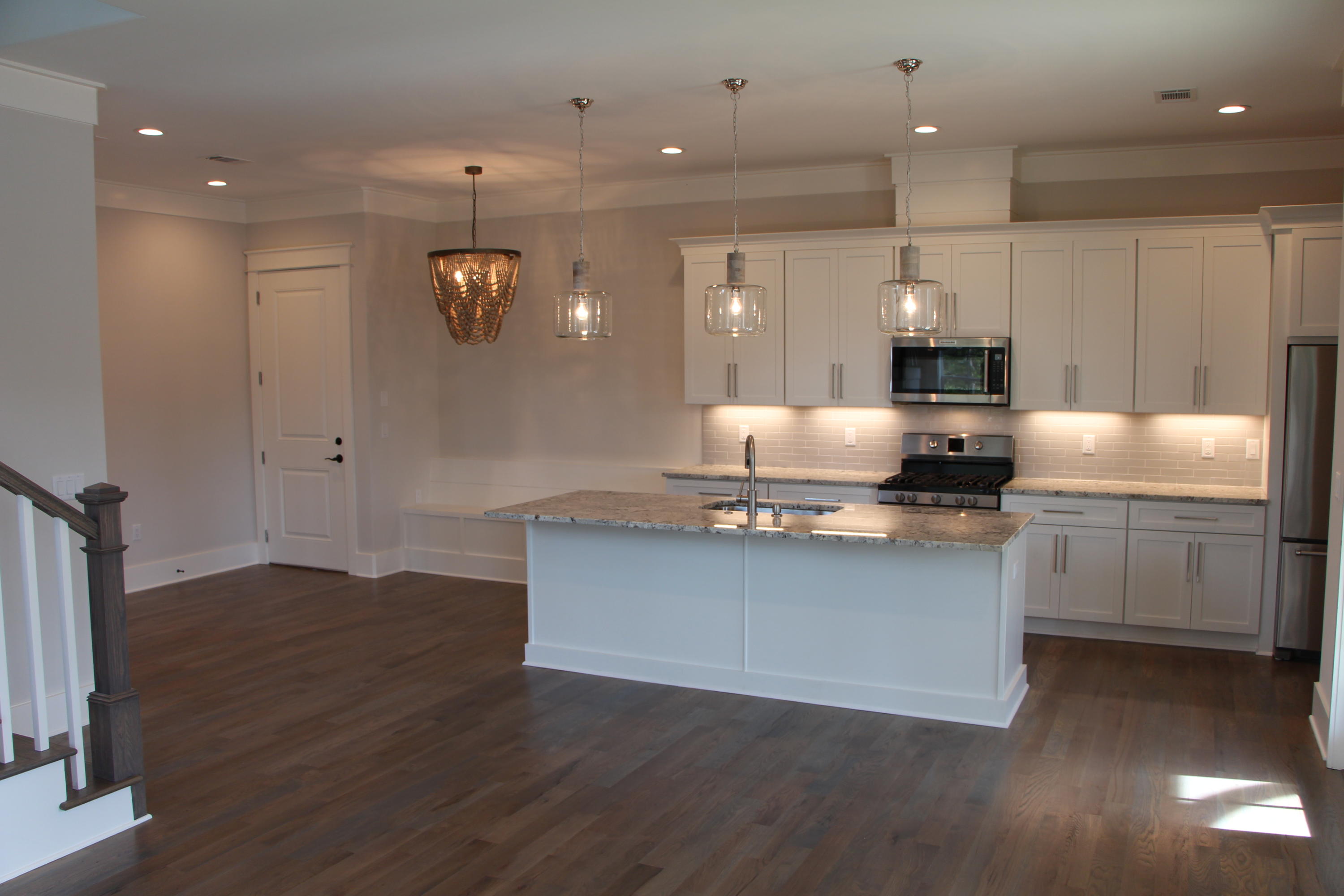LAKESIDE AT BLUE MOUNTAIN BEACH - Residential