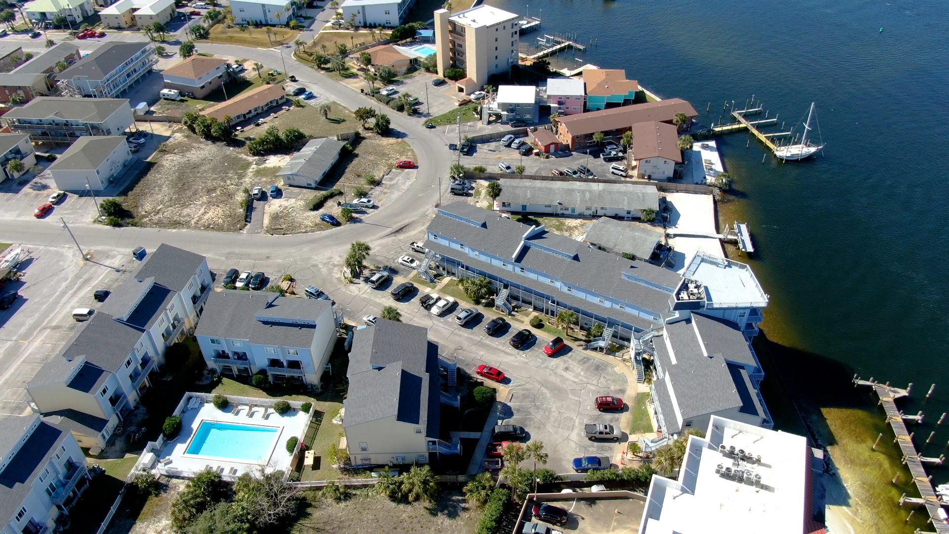 COMMODORES LANDING 2-B - Residential