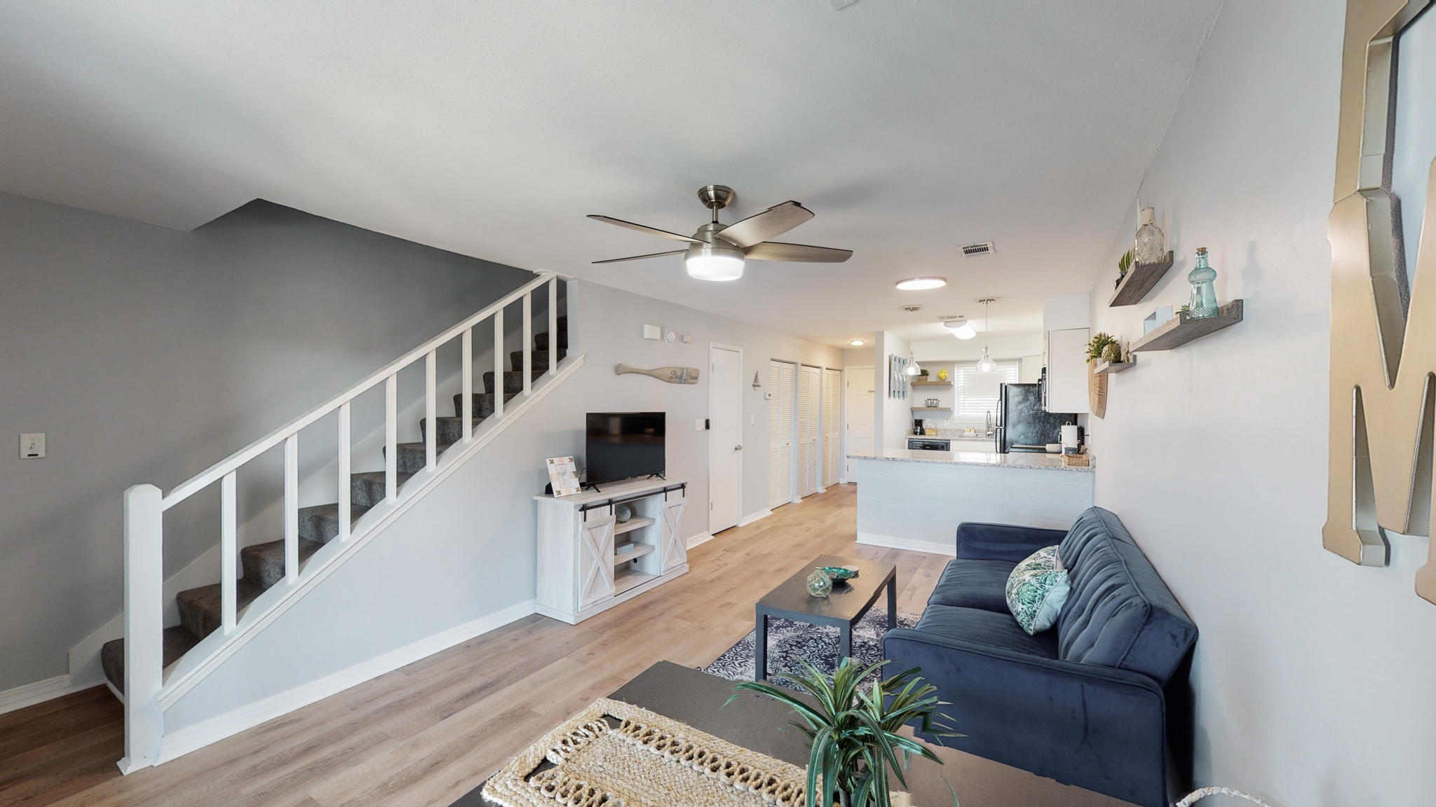 COMMODORES LANDING 2-B - Residential