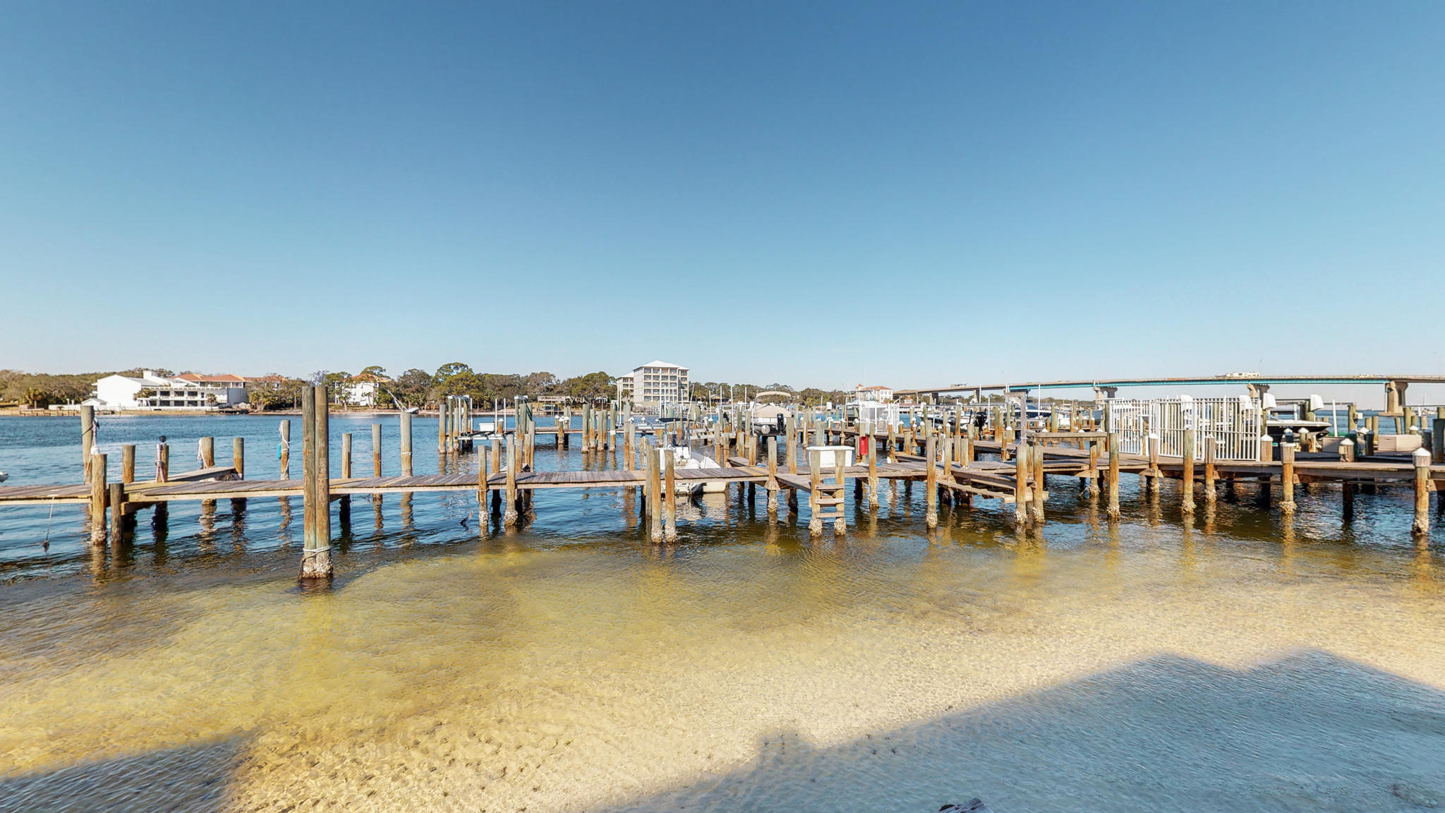 COMMODORES LANDING 2-B - Residential