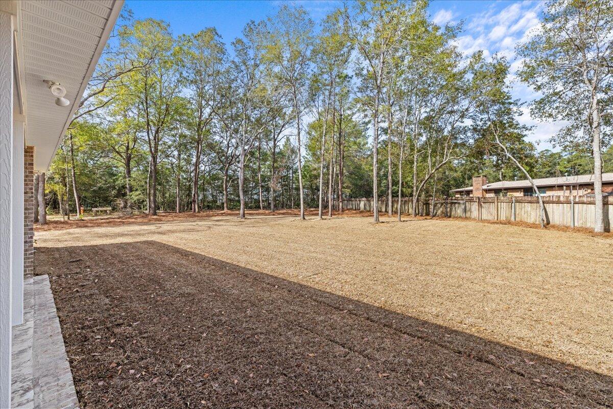 COLLEGE WOOD - Residential