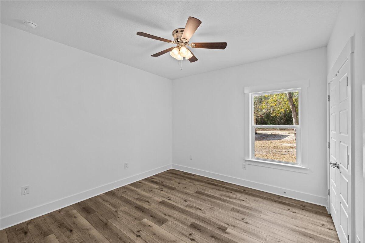 COLLEGE WOOD - Residential