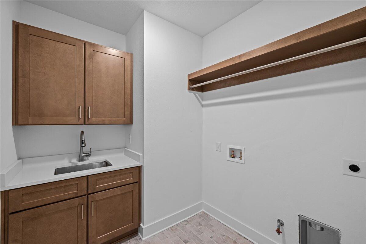 COLLEGE WOOD - Residential