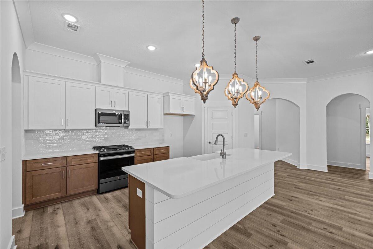 COLLEGE WOOD - Residential