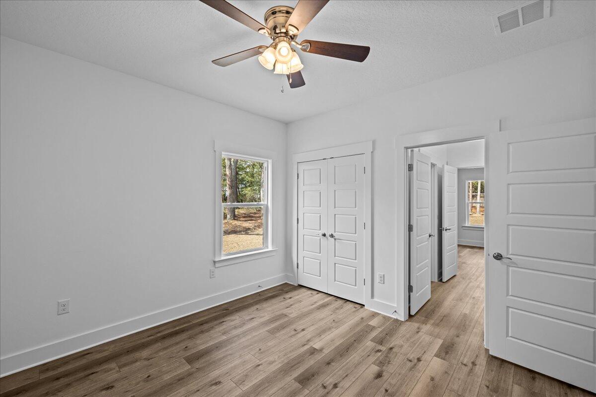 COLLEGE WOOD - Residential