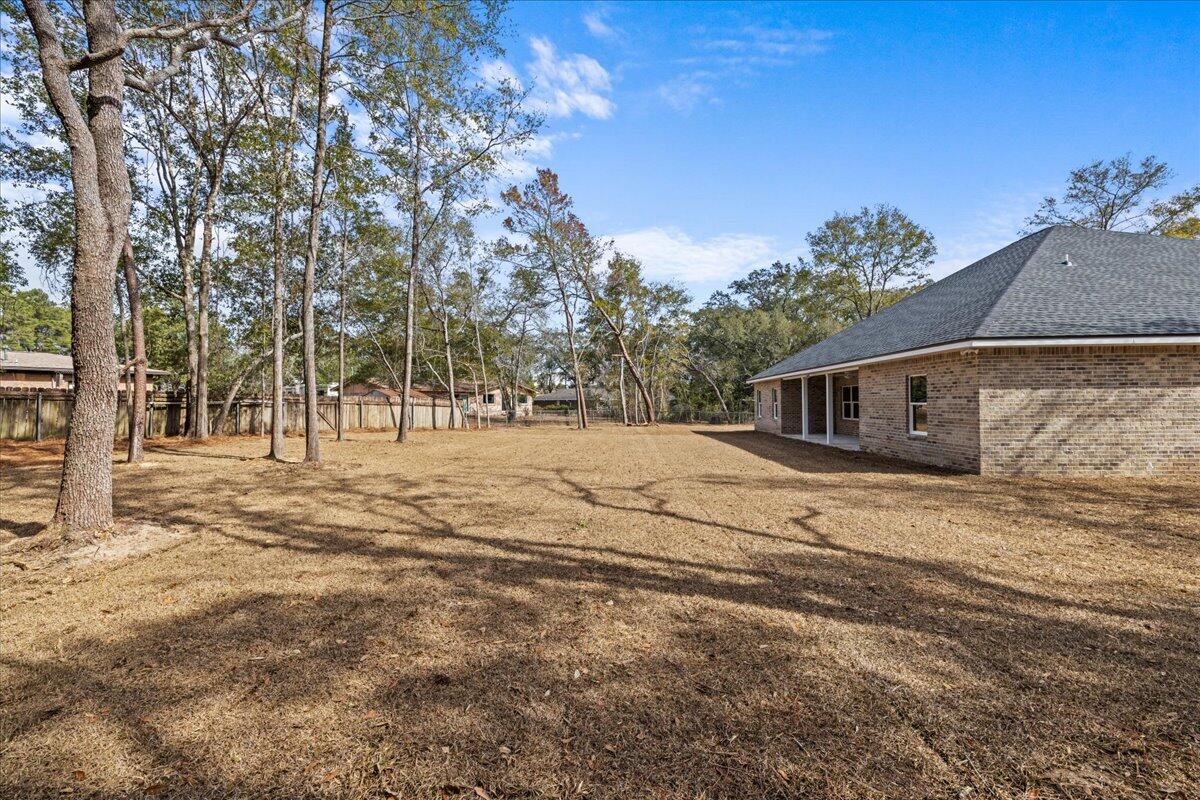 COLLEGE WOOD - Residential