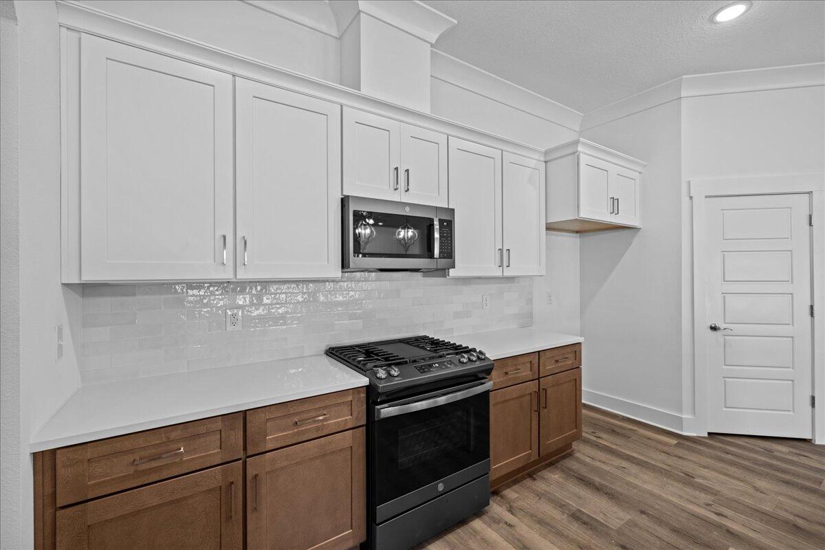 COLLEGE WOOD - Residential