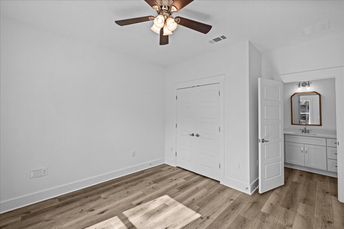 COLLEGE WOOD - Residential