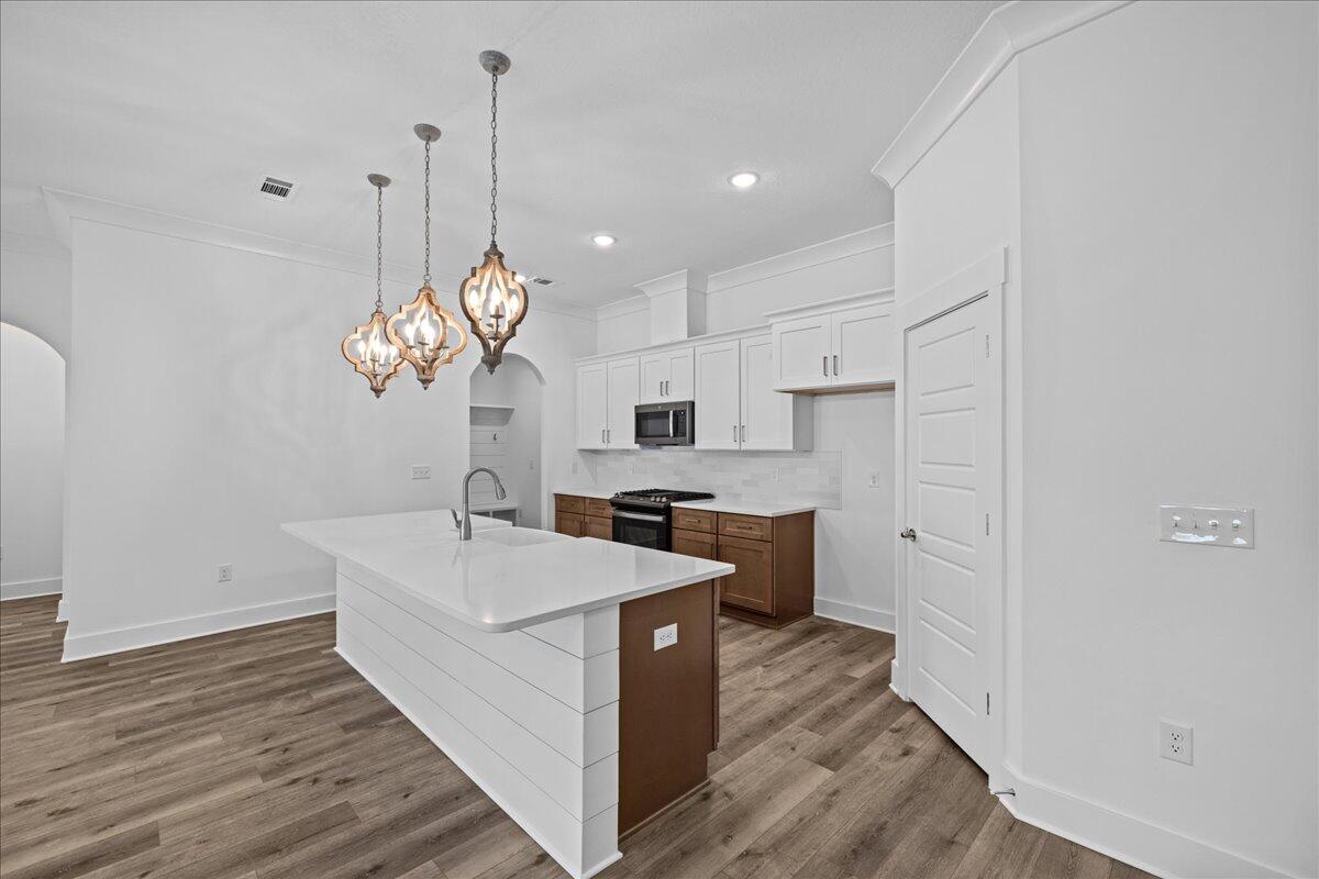 COLLEGE WOOD - Residential