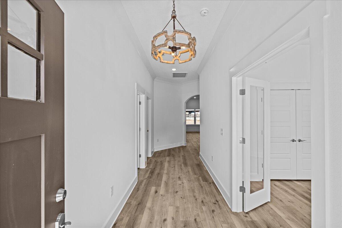 COLLEGE WOOD - Residential