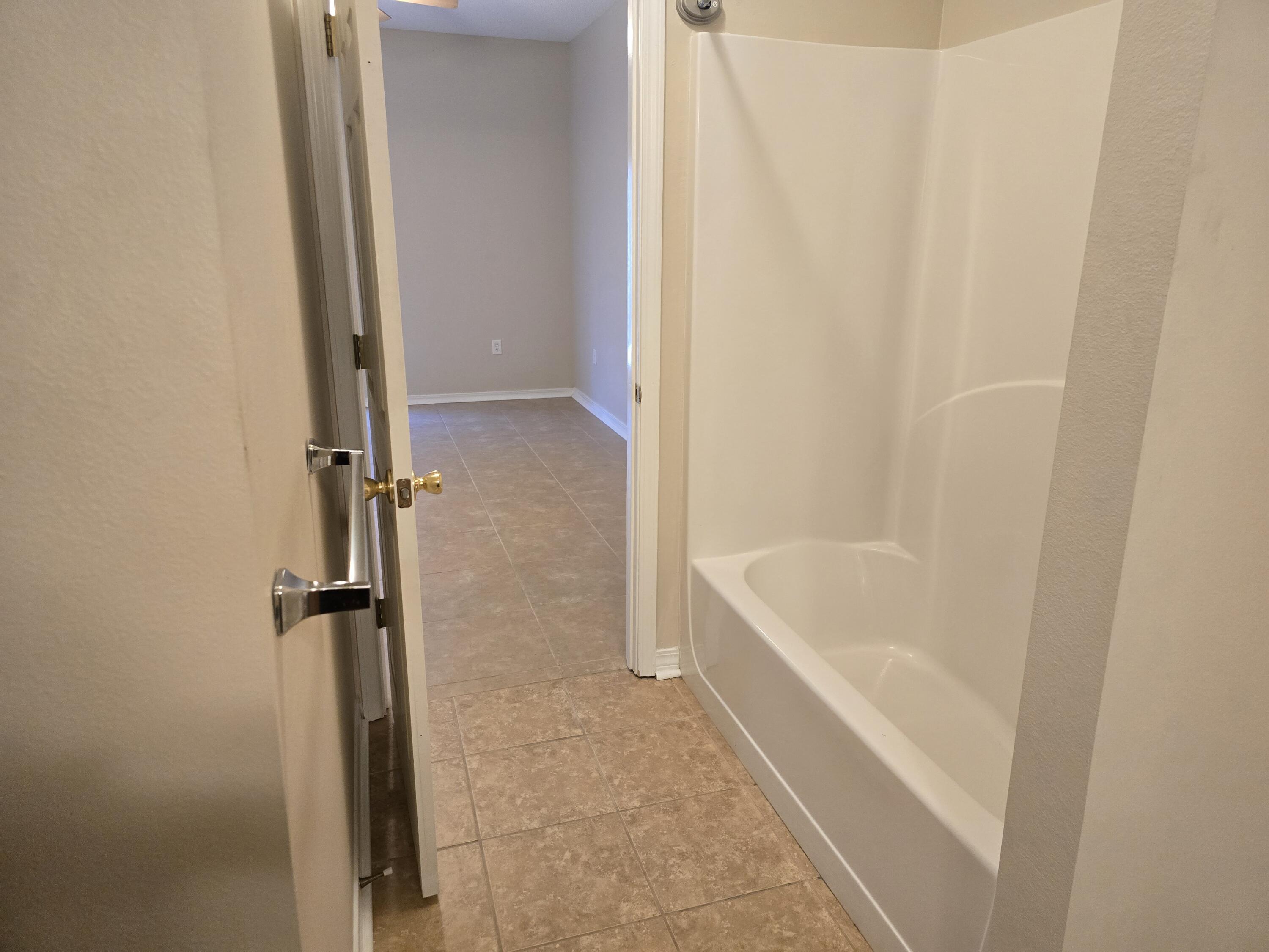 SKEETER RE/SUB LOT 10 - Residential Lease