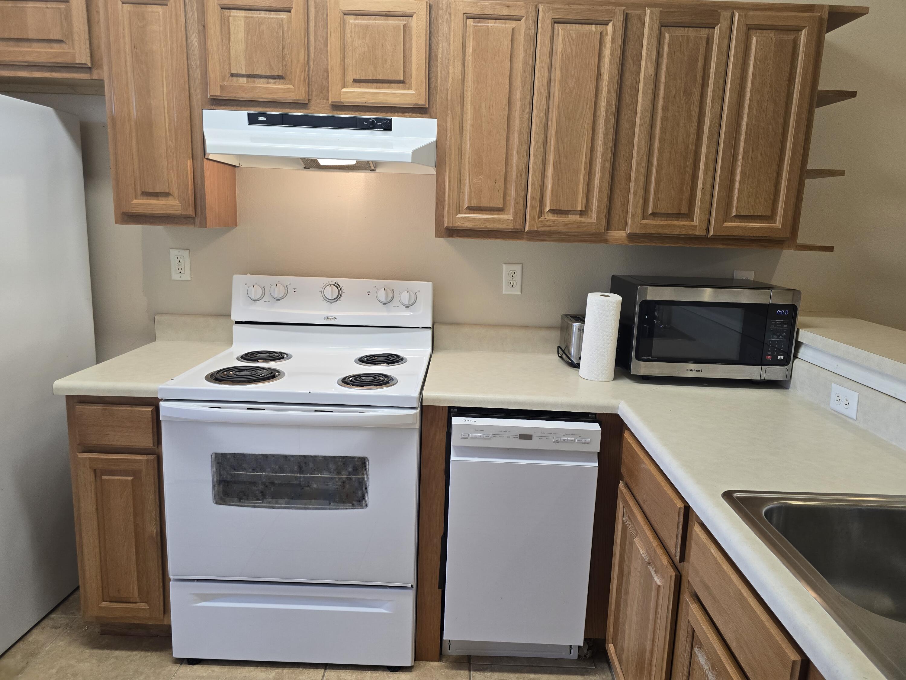 SKEETER RE/SUB LOT 10 - Residential Lease