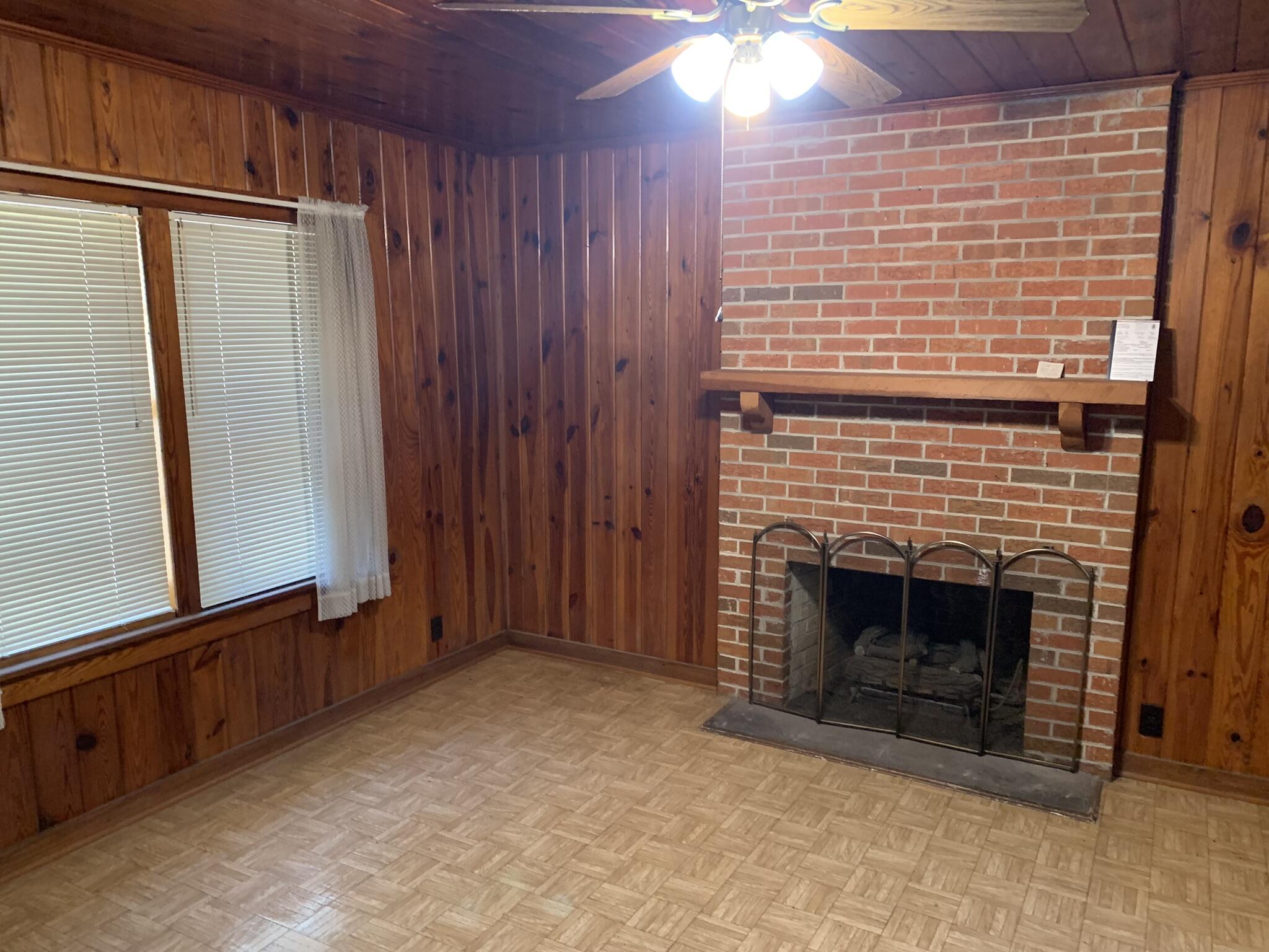 NORTH SUPERGROUP - Residential Lease