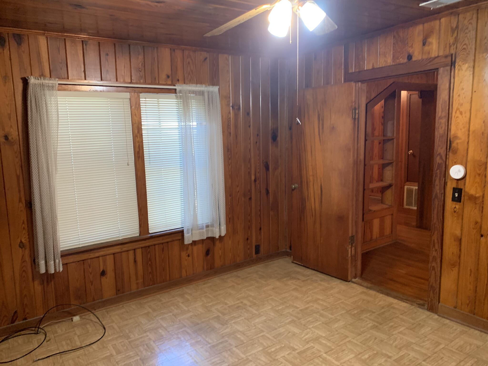 NORTH SUPERGROUP - Residential Lease