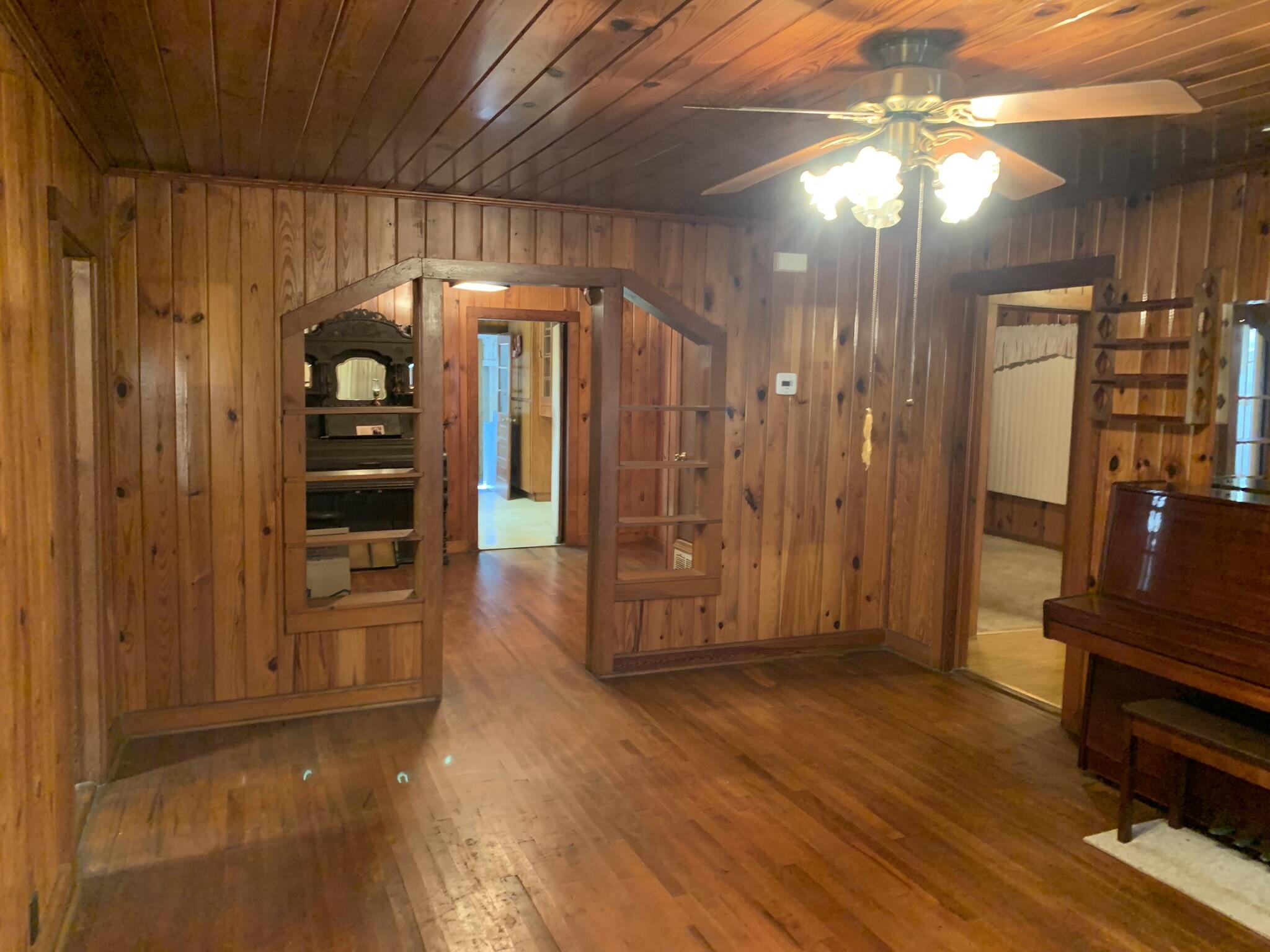 NORTH SUPERGROUP - Residential Lease