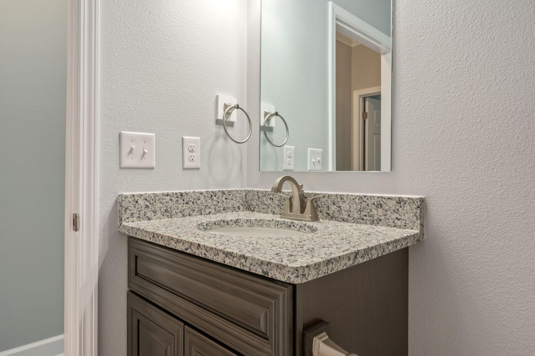 COUNTRY CLUB ESTATES PH 2 - Residential