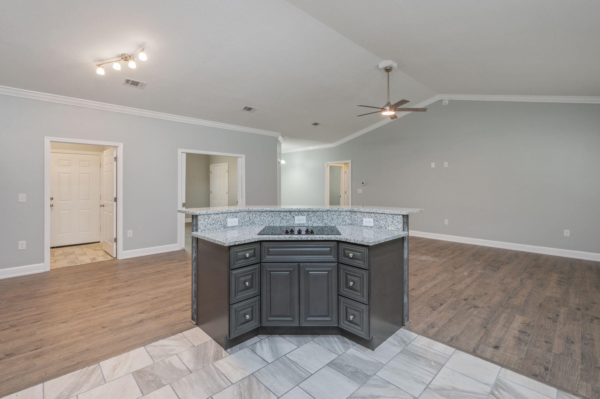 COUNTRY CLUB ESTATES PH 2 - Residential