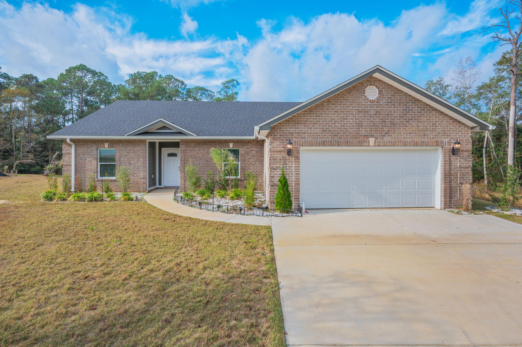 COUNTRY CLUB ESTATES PH 2 - Residential