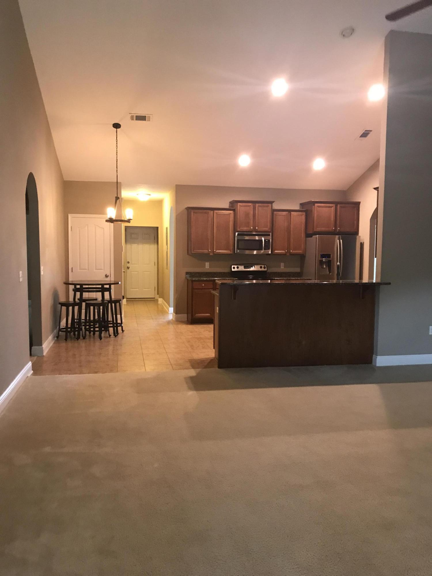 FOX VALLEY - Residential