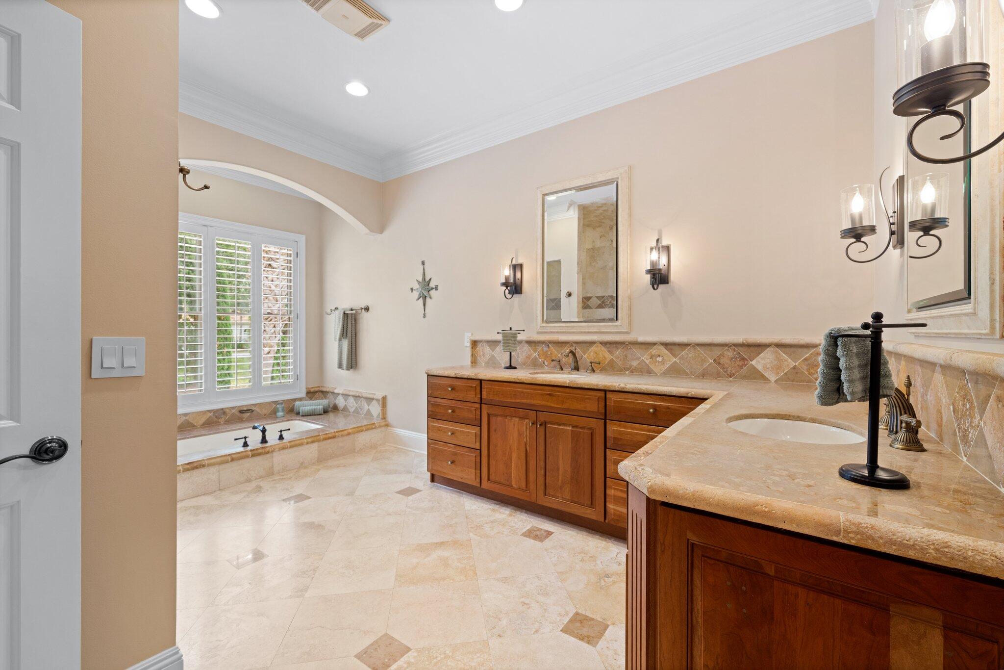 REGATTA BAY PH 1 - Residential