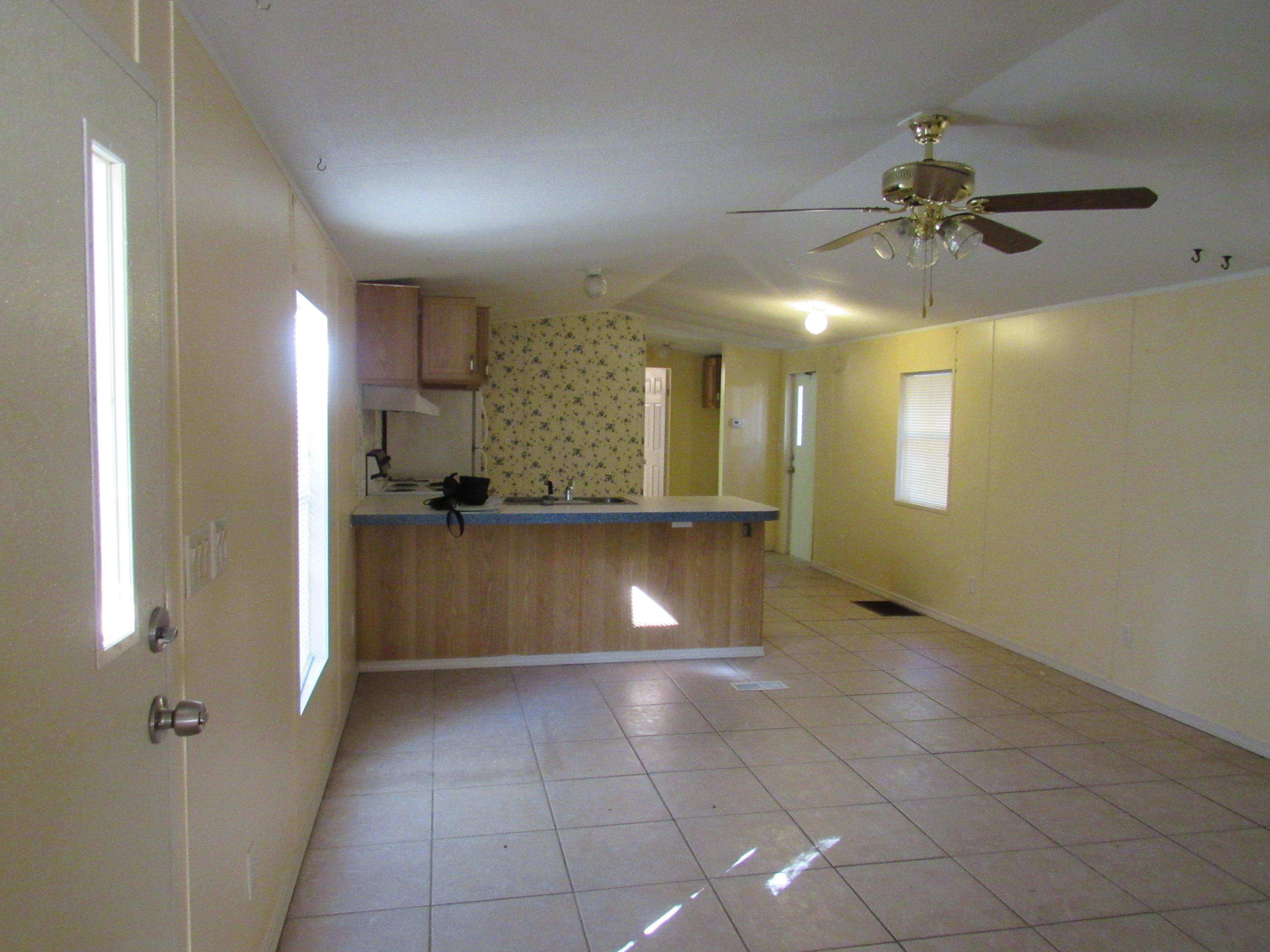 METES & BOUNDS - Residential Lease