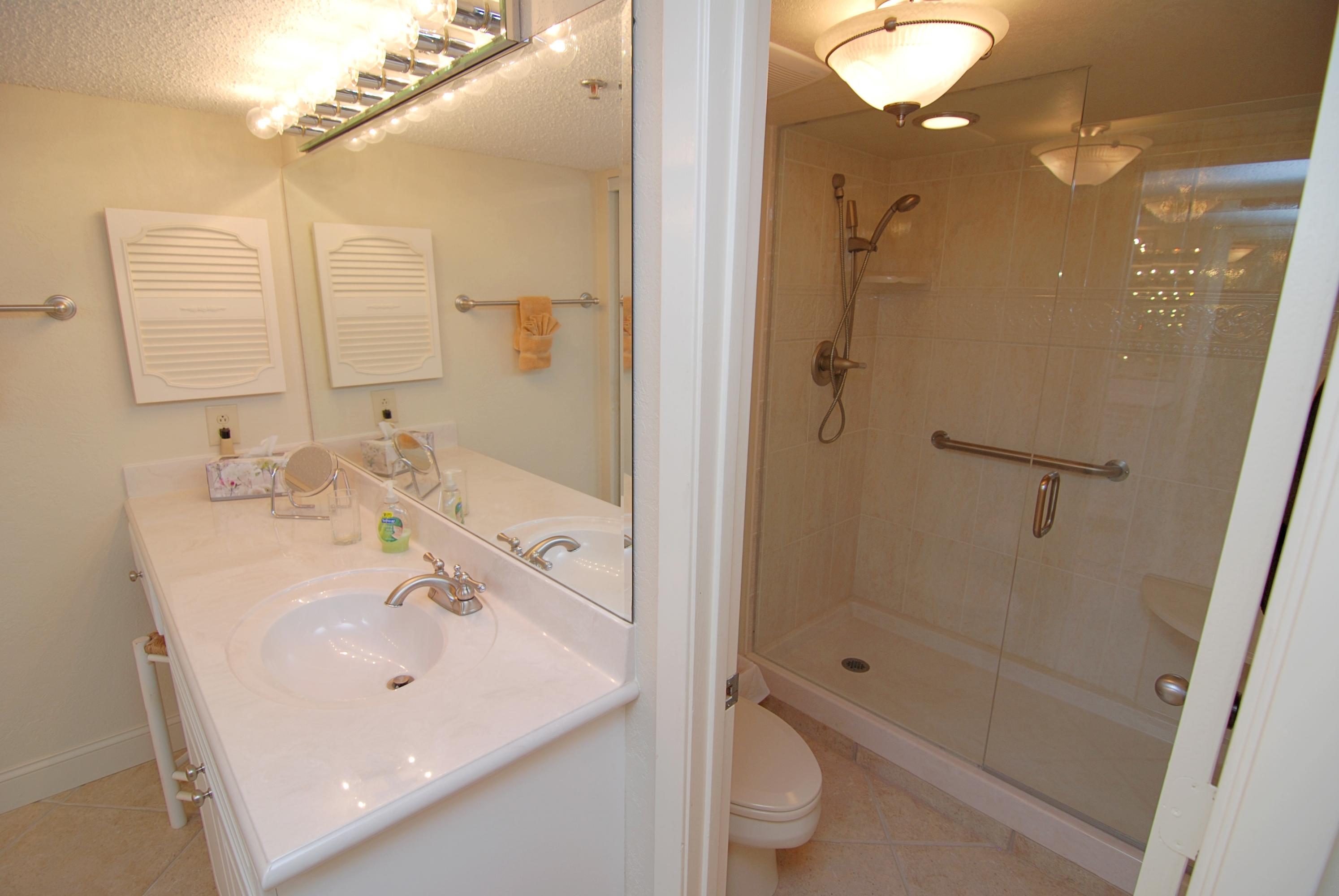 MAINSAIL CONDO PH 4 - Residential