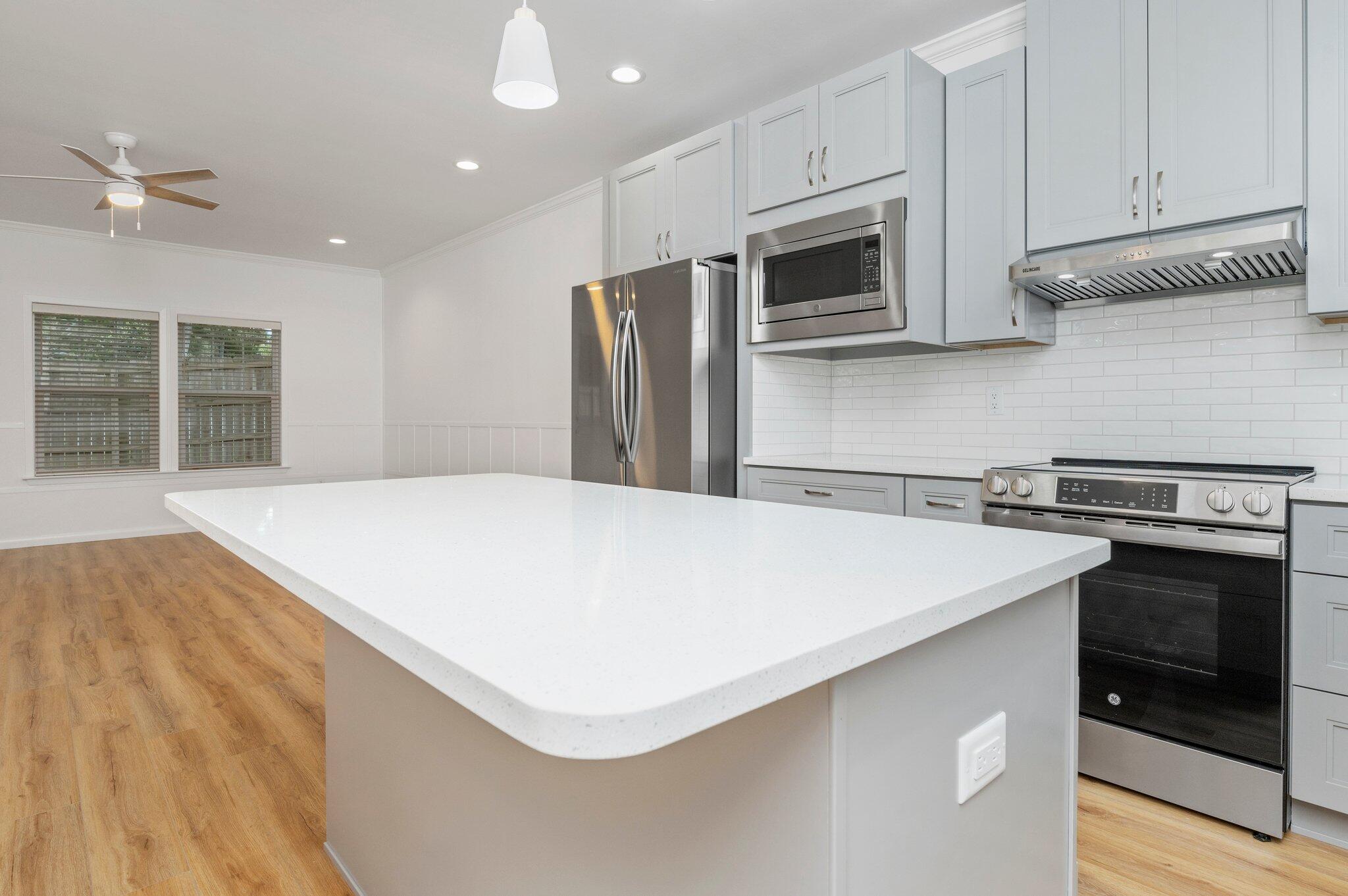 Crestview N 68 Ft Lot 4 Blk 101 - Residential Lease