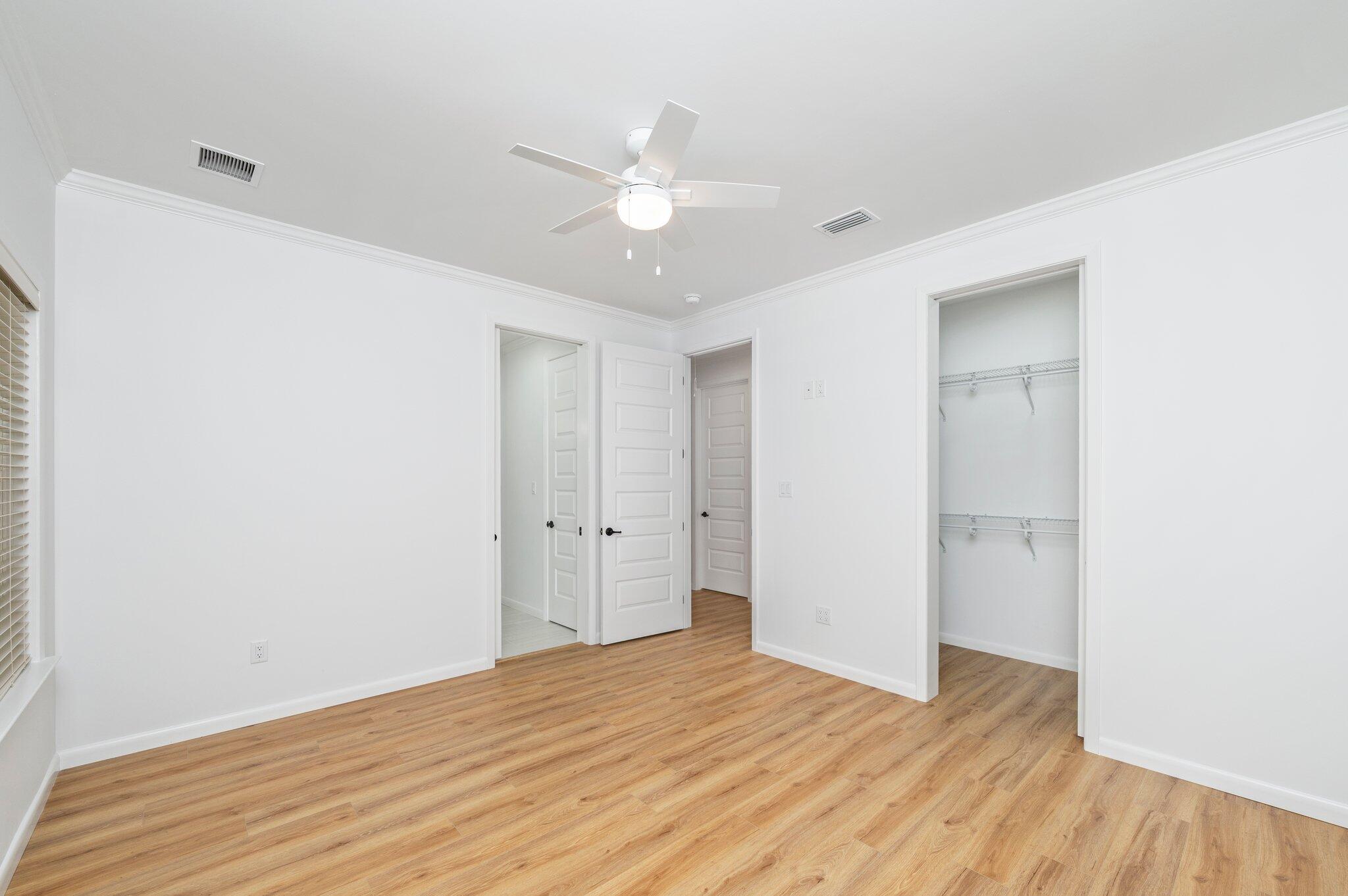Crestview N 68 Ft Lot 4 Blk 101 - Residential Lease