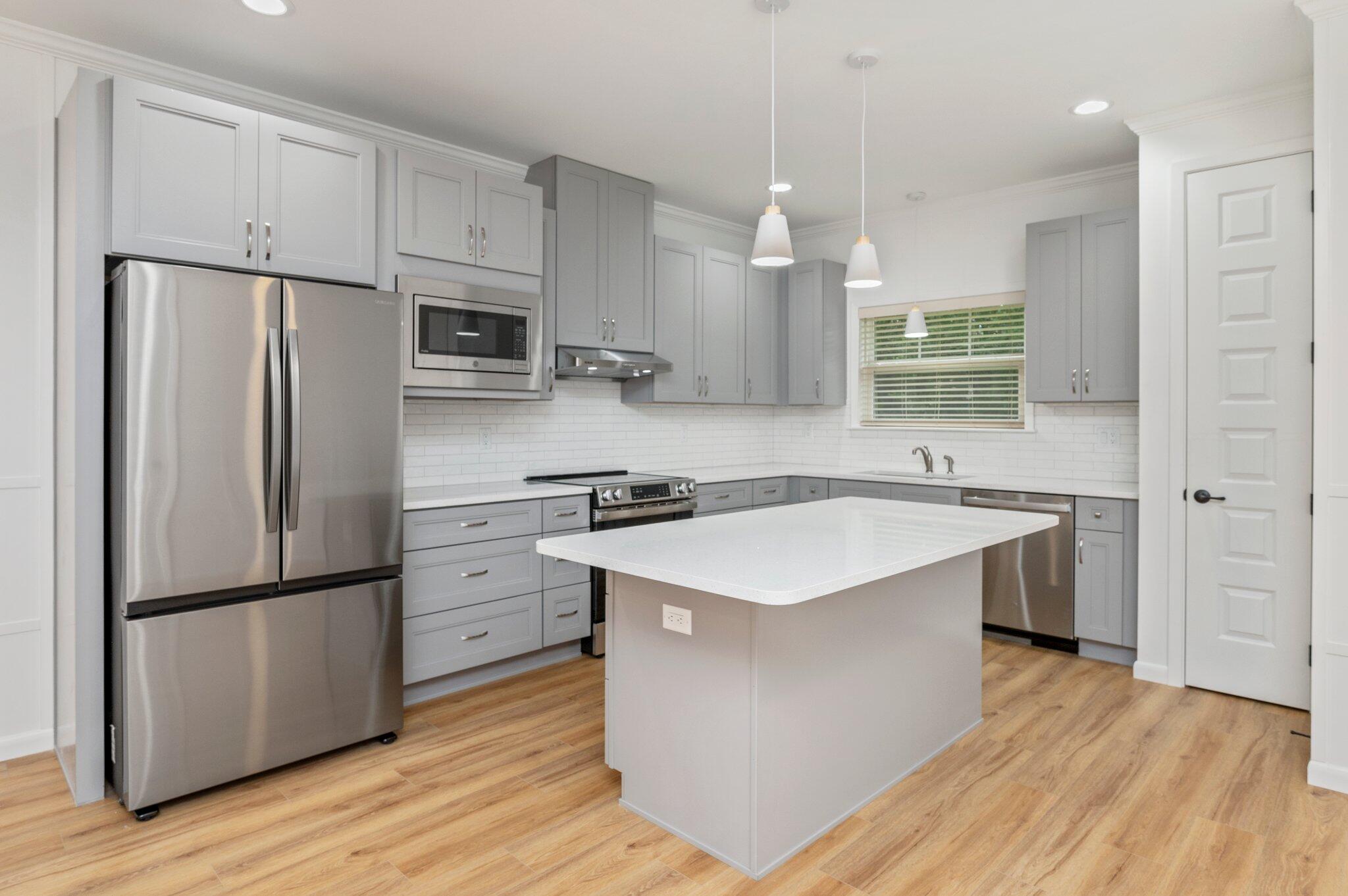 Crestview N 68 Ft Lot 4 Blk 101 - Residential Lease