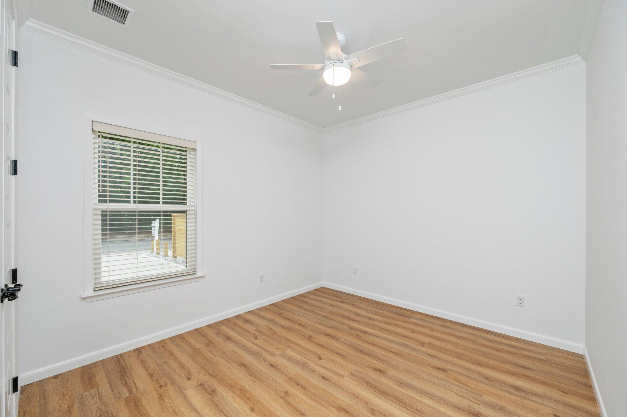 Crestview N 68 Ft Lot 4 Blk 101 - Residential Lease