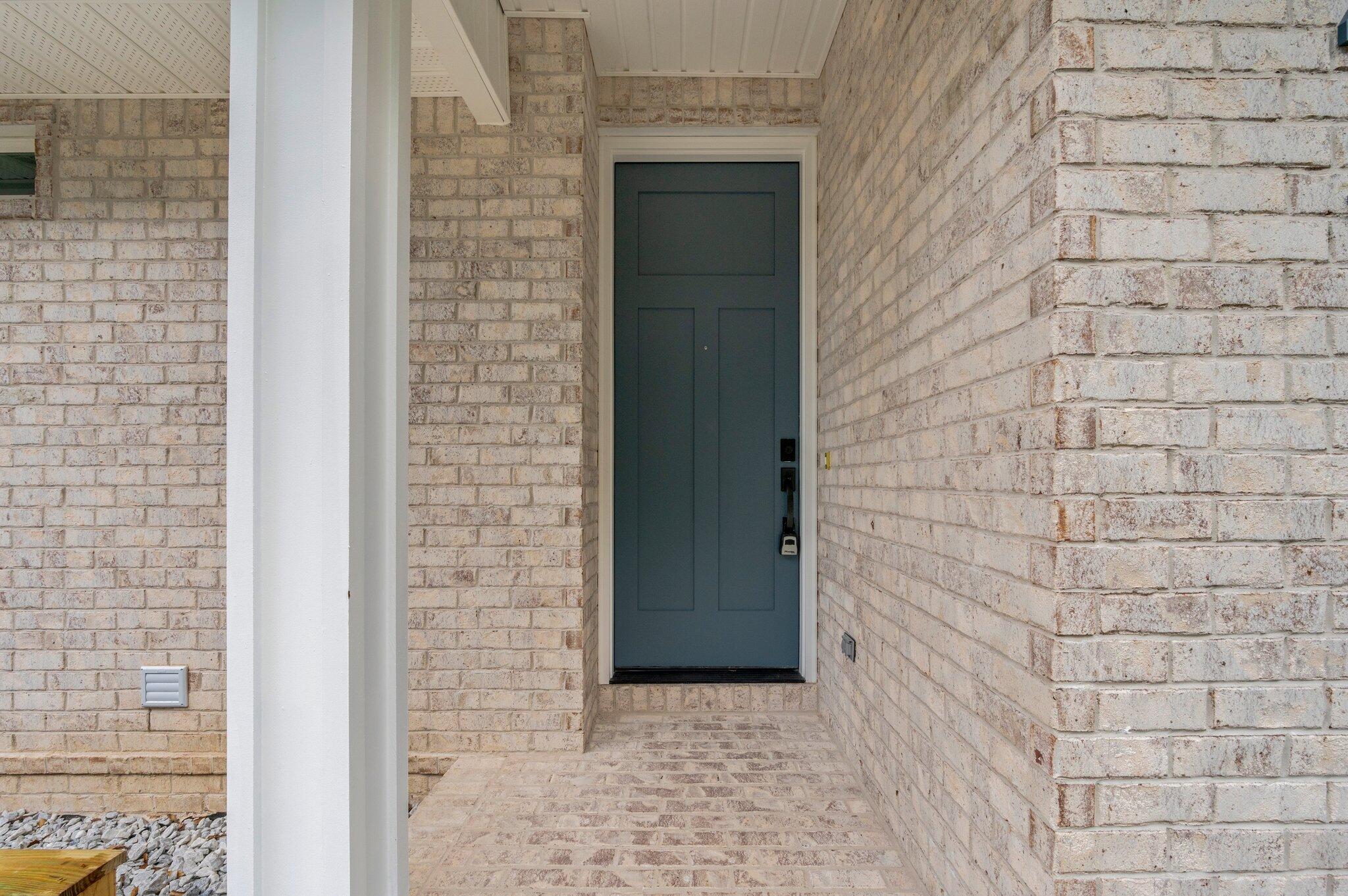 Crestview N 68 Ft Lot 4 Blk 101 - Residential Lease