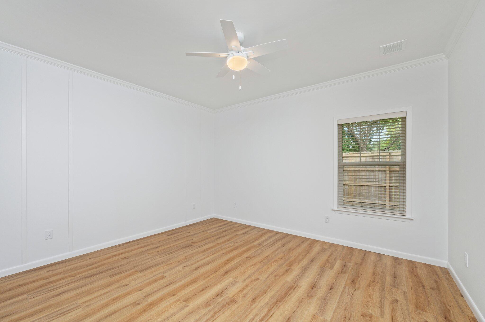 Crestview N 68 Ft Lot 4 Blk 101 - Residential Lease